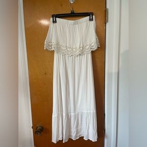 Strapless crochet trim dress